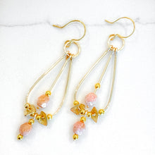 Load image into Gallery viewer, Lilly Earrings
